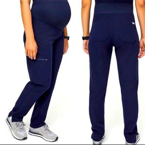 COPY - FIGS yola maternity navy scrubs S